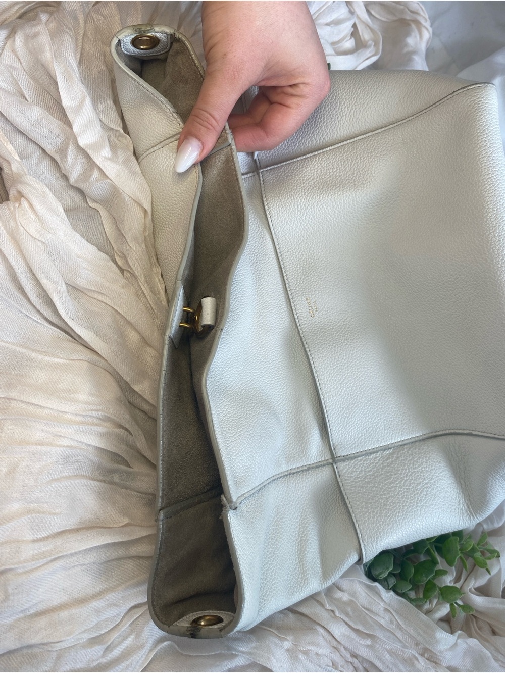 ✨ Celine Seau Sangle Medium – Rare White Colorway ✨ - Picture 7 of 12
